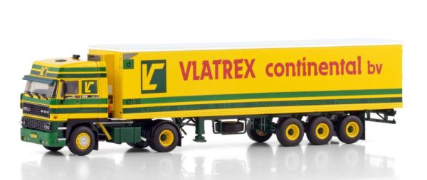 WSI01-4393 - DAF 3300 Space Cab 4x2 with VLATREX 3-axle refrigerated trailer - 1