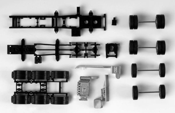 HER083157 - Spare parts for MAN TGX 680 4-axle chassis - 2 pieces - 1