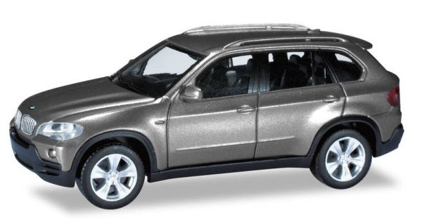 HER033695-005 - BMW X5 metallic gray - 1