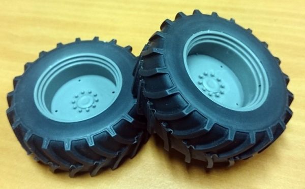 ART04272G - 2x Tractor rear wheel 61mm - 1