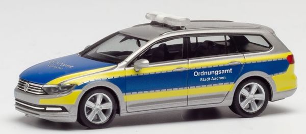 HER095228 - VOLKSWAGEN Passat Variant - German Police - 1