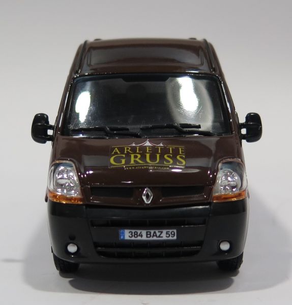 ELI113911 - RENAULT Master - Cirque Arlette GRUSS burgundy - 1