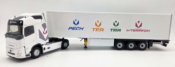ELI118616 - VOLVO FH Aero 4x2 with 3-axle trailer In'TERPECH - 1