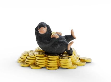 SHL14905 - Niffler with Gold - 1