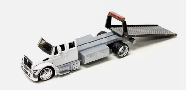 MST15176 - INTERNATIONAL Durastar Flatbed White under blister - 1