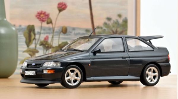 NOREV182790 - FORD Escort Cosworth 1992 Metallic Mallard Green - 1