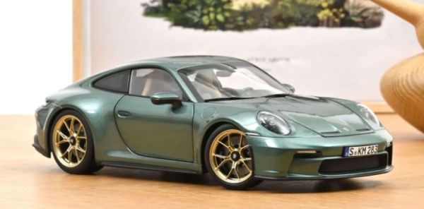 NOREV187382 - PORSCHE 911 GT3 Touring Pack 2021 Malachite Green - 1