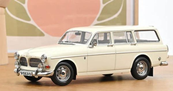 NOREV188750 - VOLVO Amazon Break 1968 Pearl white - 1