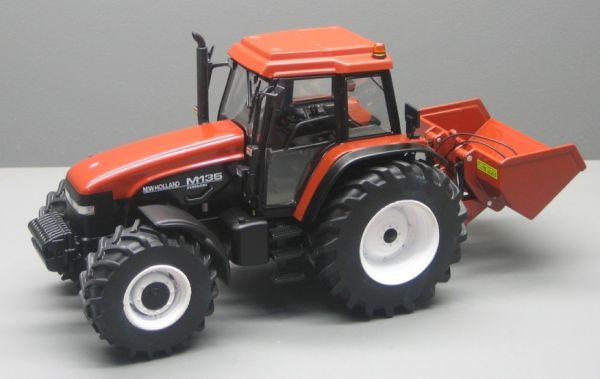 REP095 - NEW HOLLAND M135 with tipper - 1
