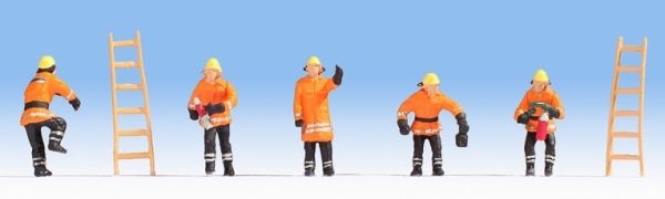 NOC15022 - Firefighters in orange outfits - 1