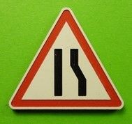 MCD-014 - Road narrows panel from the right - In kit form - Post not included - 1