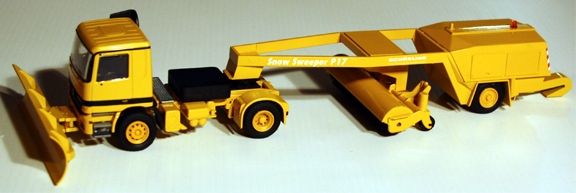 CON4069 - MERCEDES Actros 4x2 Airport sweeper with BUCHER SCHORLING snow plow - 1