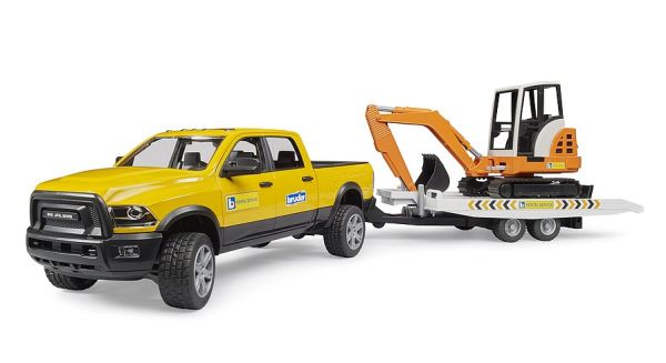 BRU2546 - RAM with flatbed and orange mini excavator - 1