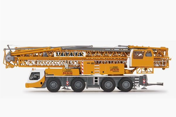 CON2106/21 - Tower crane LIEBHERR MK88 JOS BLOM - 1