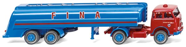 WIK088248 - MAN Pausbacke 4x2 with tank 2 Axles FINA - 1