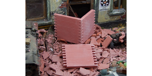 JUW23318 - Set of 6 Red Brick Wall Segments with Bag of Bricks - 1