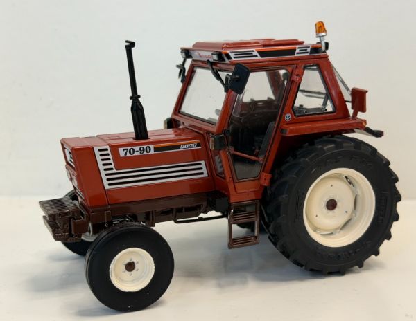 ROS30252 - FIAT 70-90 2WD Super Comfort Cab – Limited to 500 units. - 1