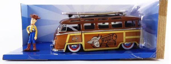 JAD33176 - 1963 VOLKSWAGEN Combi with WOODY figure - 1