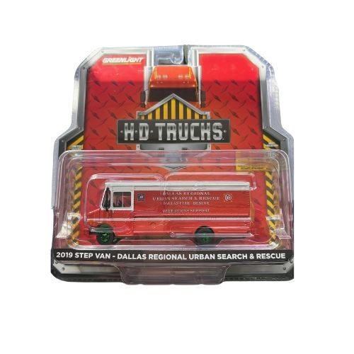GREEN33250-BVERT - STEP Van 2019 Dallas Fire Department with green H.D TRUCKS wheels in blister pack - 1