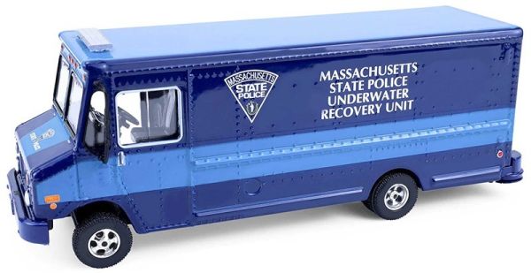 GREEN33260-C - STEP VAN 2019 Massachusetts Police Underwater Recovery Unit from the H.D TRUCKS series - 1