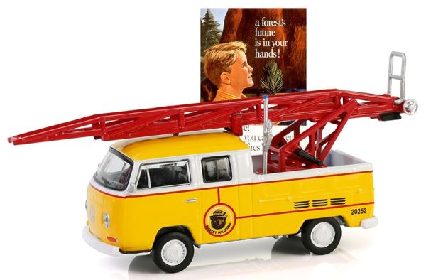 GREEN38070-B - VOLKSWAGEN Type2 Double cab Pick-up - Ladder Truck 1968 yellow from the SMOKEY BEAR series in blister pack - 1
