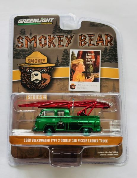 GREEN38070-BVERT - VOLKSWAGEN Type2 Double Cab Pick-up - Ladder Truck 1968 green from the SMOKEY BEAR series in blister pack - 1