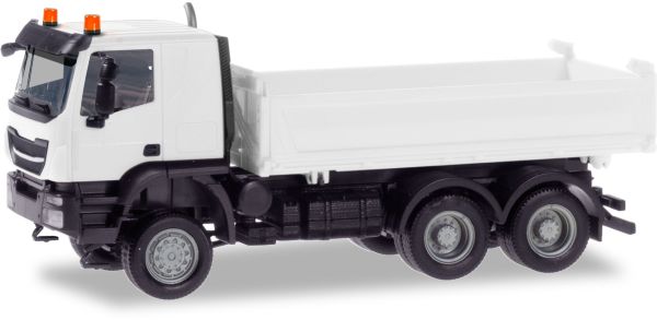 HER013673 - IVECO Trakker 6x4 tipper in Kit - 1