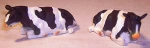 KID571872 - 2 HOLSTEIN Cows, Recumbent - 1