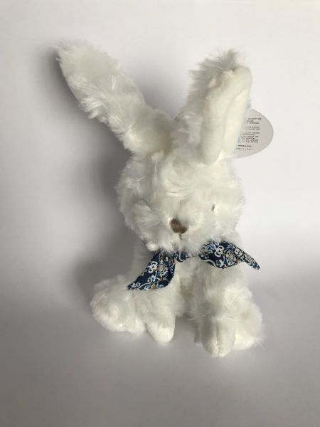 DC3818-04 - Rabbit darling comforter with blue floral scarf - 1