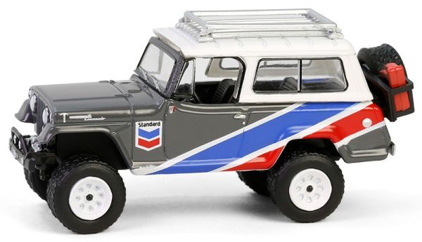 GREEN41175-C - 1970 JEEP Jeepster Commabdo from the CHEVRON SPECIAL series in blister pack - 1