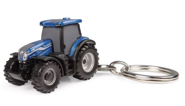 UH5905 - NEW HOLLAND T7.225 Blue Power Keychain - 2026 - 1