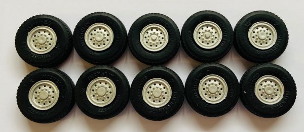 YCC561-6 - Tires and rims for LIEBHERR LTM 1200-5.1 Gray crane - 1