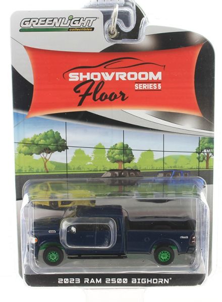 GREEN68050-AVERT - 2023 DODGE Ram 2500 Bighorn Blue with Green SHOWROOM FLOOR Series Rims in Blister Pack - 1