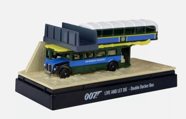 MMX79825 - Double-decker bus from the film JAMES BOND 007 - Live and Let Live - 1