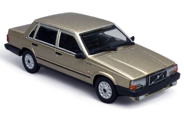 MNC870171700 - VOLVO 740 GL 1986 Gold - 1