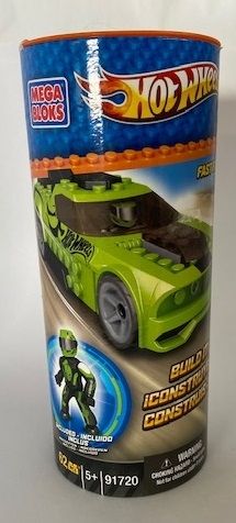 MEGA91720 - Green HOTWHELLS racing car with character - 1