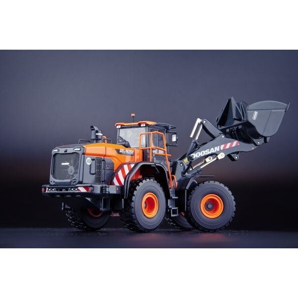 IMC99-10101 - DOOSAN DL420 Loader - 1