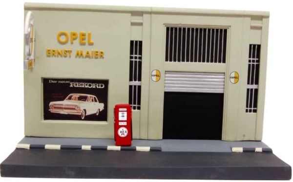 AKI0169 - Garage facade with sidewalk OPEL Ernst Maier dimensions 21cm long x 11cm high - 1