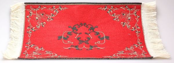 AKI0176 - Red carpet for miniature dollhouse dimension 24 x 15 cm - 1