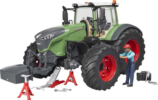 BRU4041 - FENDT 1050 Vario with character and workshop tools Ech:1/16 - 1