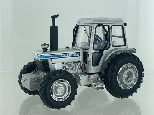 BRI43410SILVER - FORD 9700 4WD Siver Edition - Limited to 150 copies. - 1