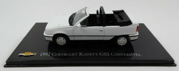 MAGCHEKADETT92 - CHEVROLET Kadett GSI convertible open 1992 white - 1