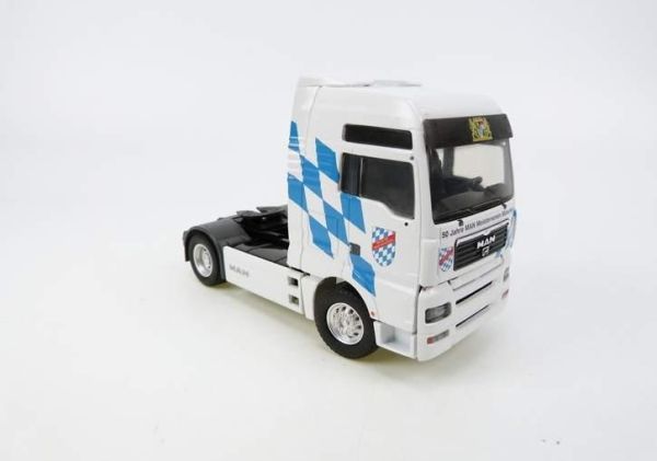 CON66000/05 - MAN TGA XXL 50 years MASTER CLUB MUNICH - 1