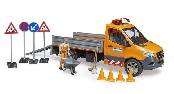 BRU2677 - Mercedes Benz Sprinter municipal truck with driver and accessories - 1