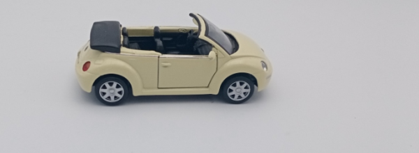 WEL2035WH -  VOLKSWAGEN NEW BEETLE Metallic white convertible friction model sold without box - 1