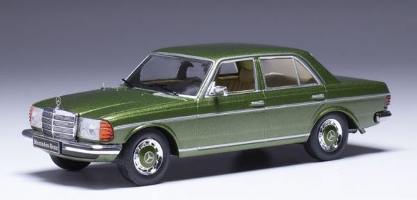IXOCLC587N.22 - MERCEDES-BENZ 240D 1976 Vert - 1