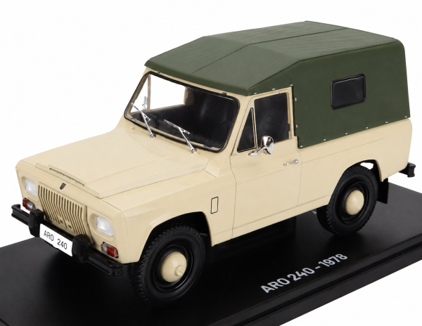 G1T51002 - ARO 240 (1972) – Beige and green - 1