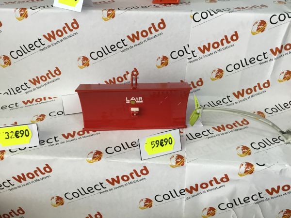 CW0002 - Red LAIR blade - 1