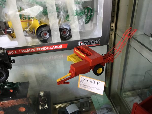 CW0018 - L.SGORBATI baler with ejector - 1