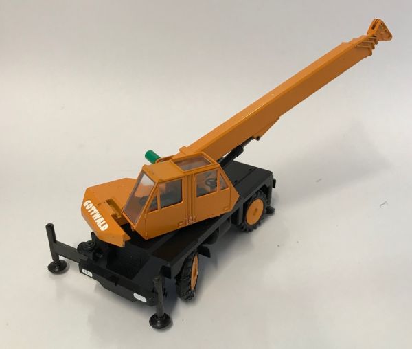 CON2074/16 - USED - All terrain crane GOTTWALD black and yellow - 1